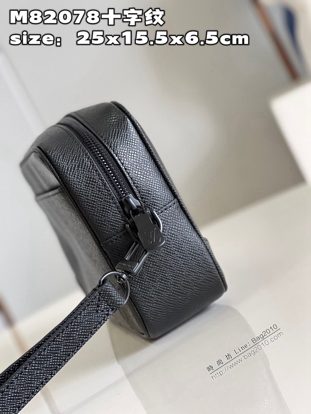 LV專櫃2023新款Pochette Kasai手包 M82078十字紋 路易威登黑色全皮男士手拿包 dn1285